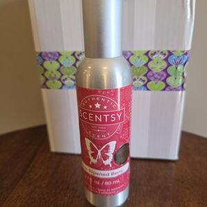 Scentsy Sun-Ripened Berry Room Spray